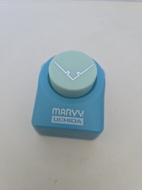 Marvy Uchida Corner Punch Punch Stamp Arts Crafts Decoration Office Supplies EUC
